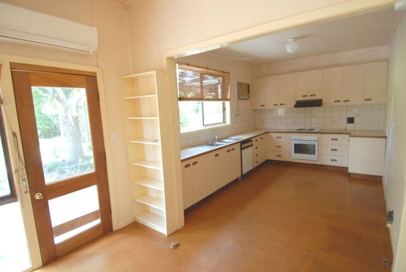 269 HARFLEUR Street, Deniliquin NSW 2710, Deniliquin - Thumbnail 7