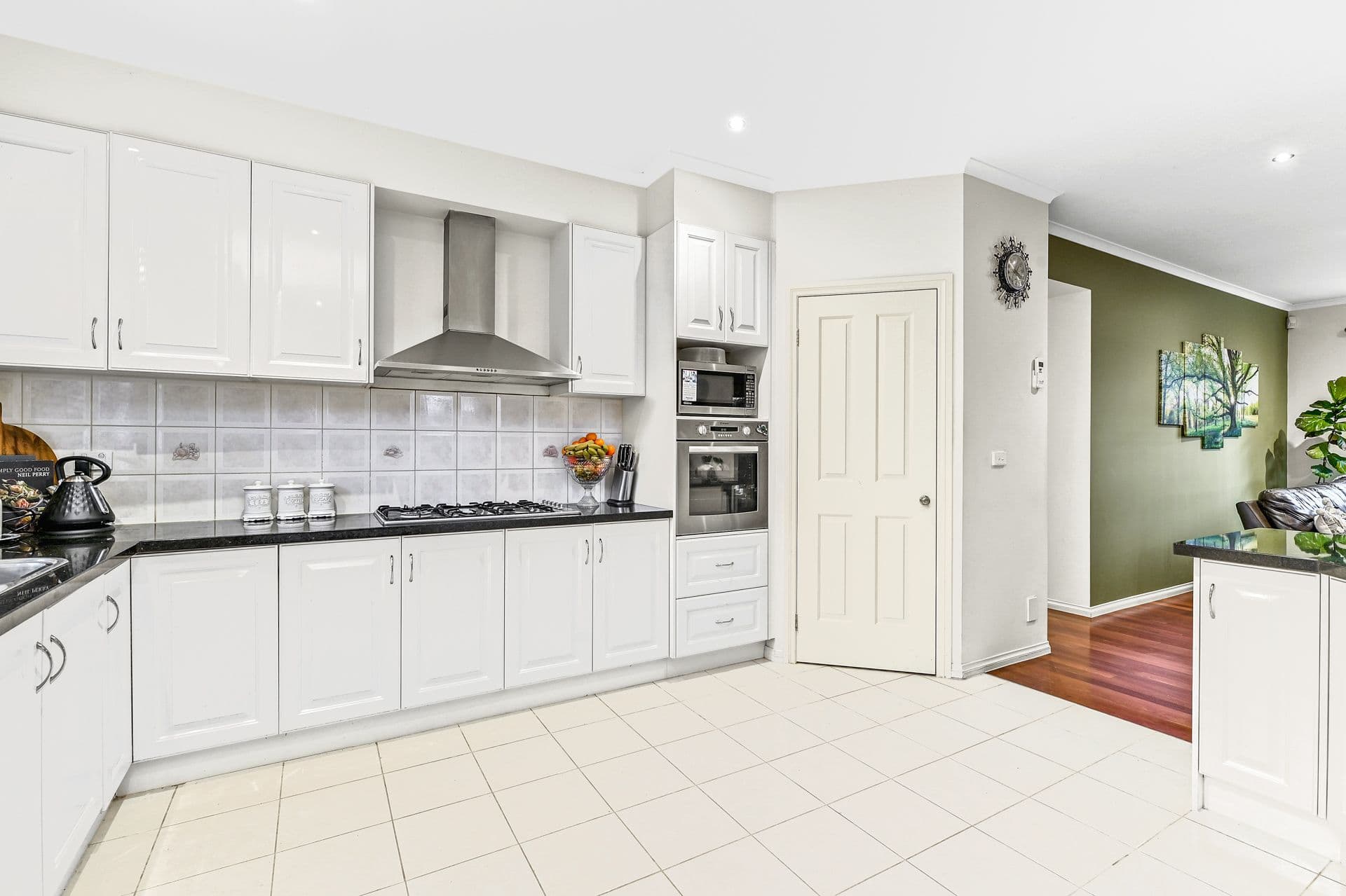 29 Farnborough Way, Berwick VIC 3806, Berwick - Thumbnail 5