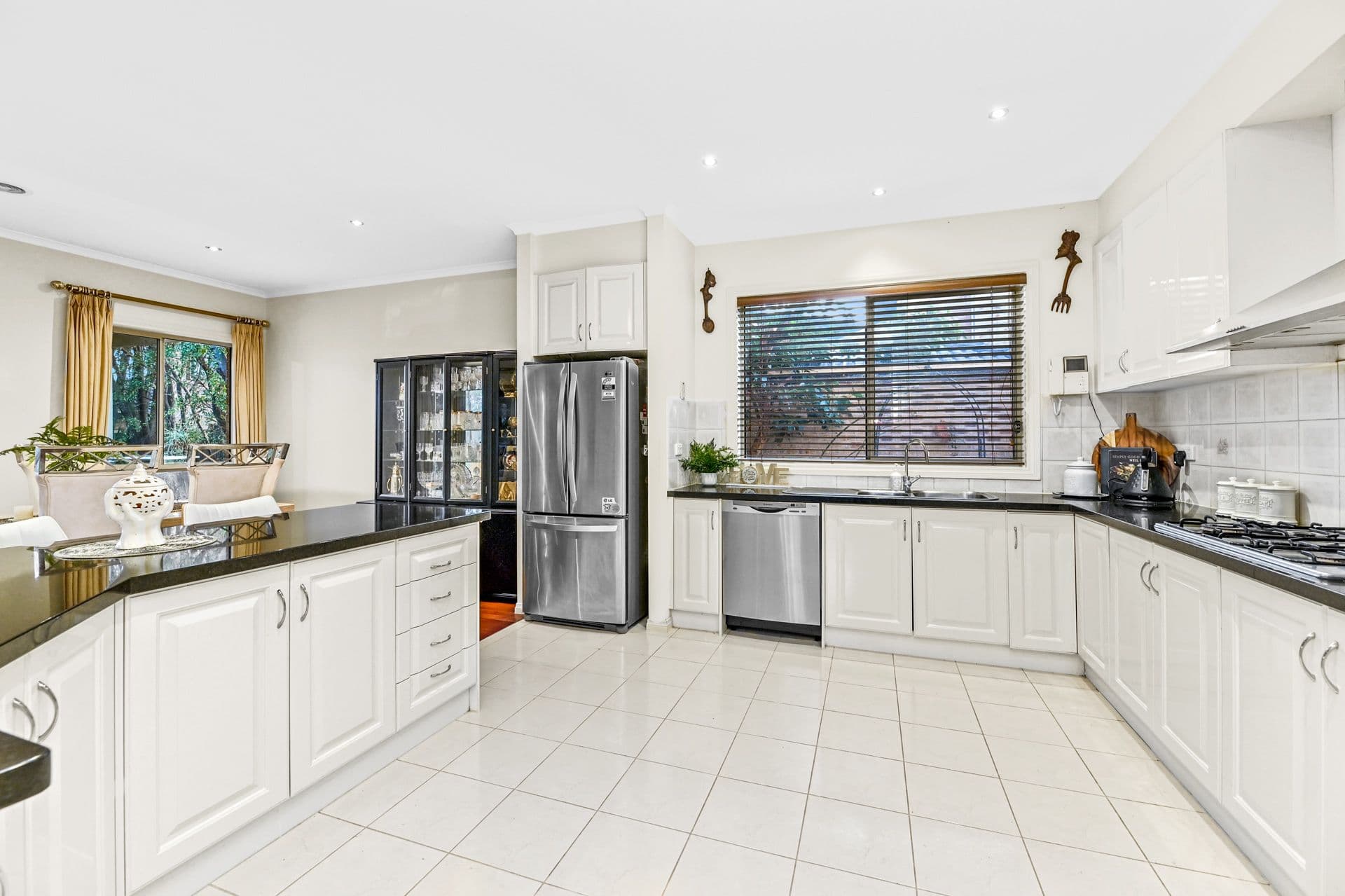 29 Farnborough Way, Berwick VIC 3806, Berwick - Thumbnail 6