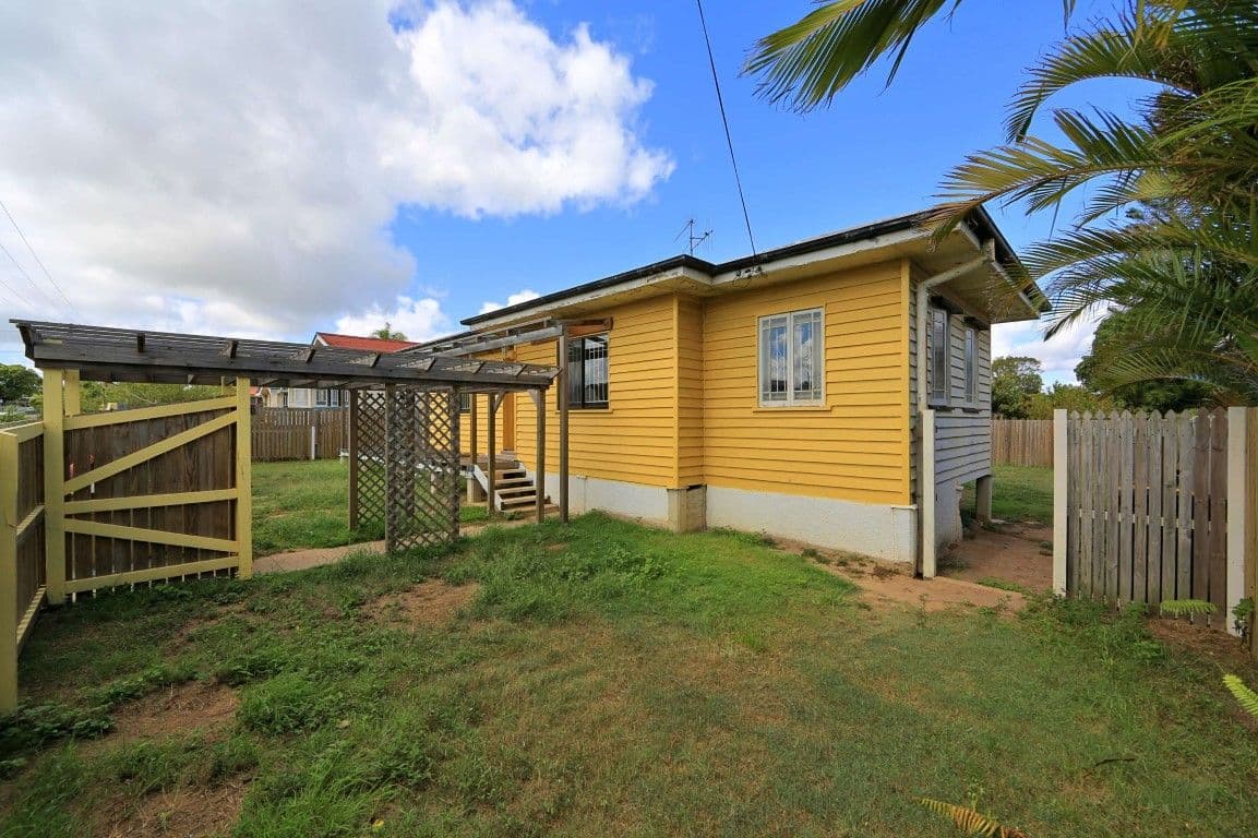 7 Cullen Street, WALKERVALE QLD 4670, Walkervale - Thumbnail 6