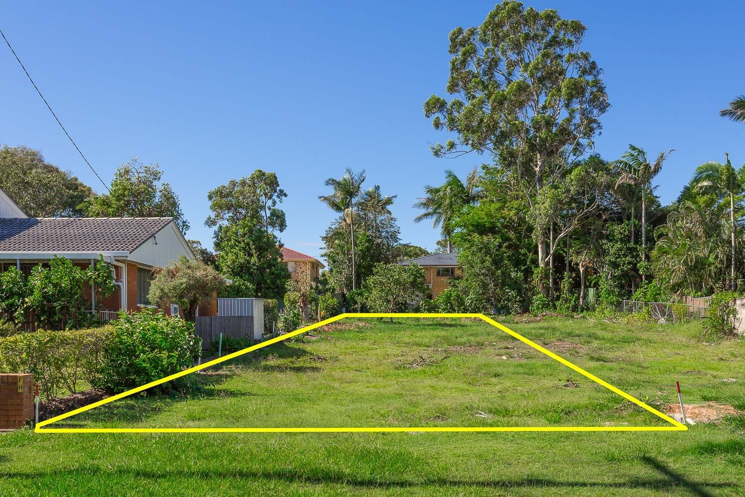 12 Brennan Road, Scarborough QLD 4020, Scarborough - Thumbnail 2