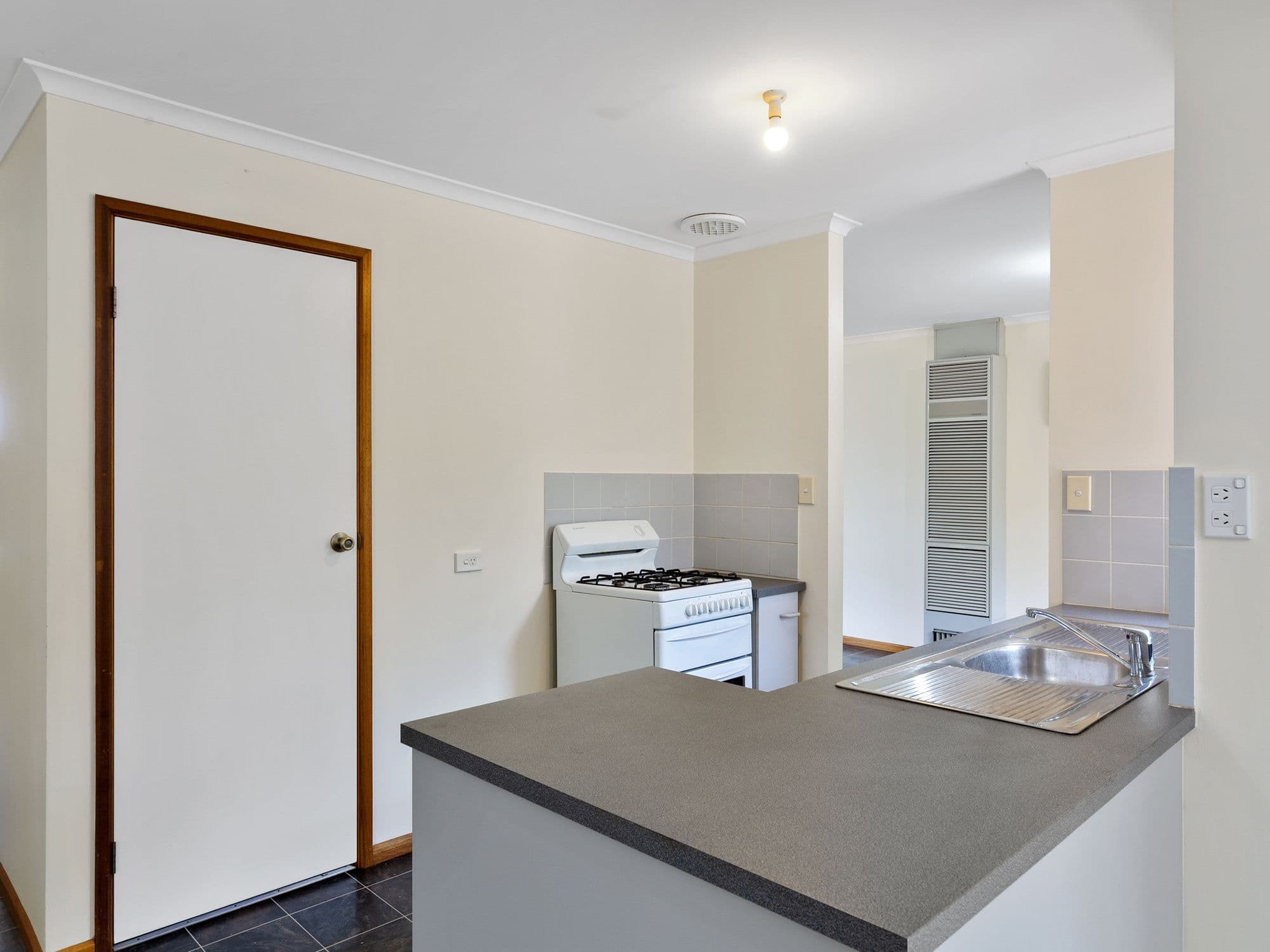 13 Kooyonga Way, Morphett Vale SA 5162, Morphett Vale - Thumbnail 7