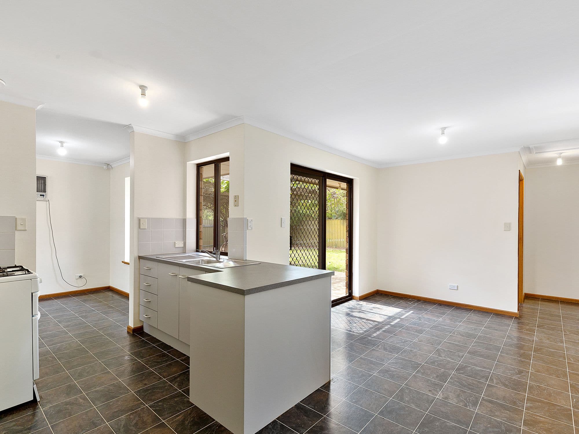 13 Kooyonga Way, Morphett Vale SA 5162, Morphett Vale - Thumbnail 8