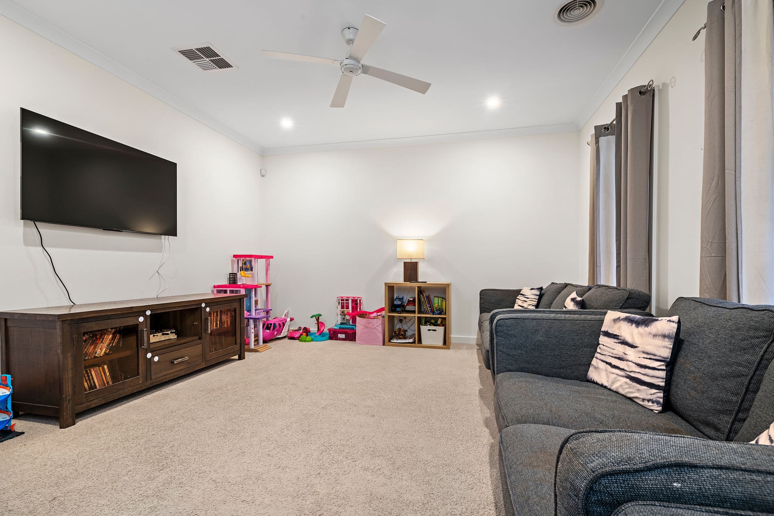 2 Boomerang Place, Heathcote VIC 3523, Heathcote - Thumbnail 2