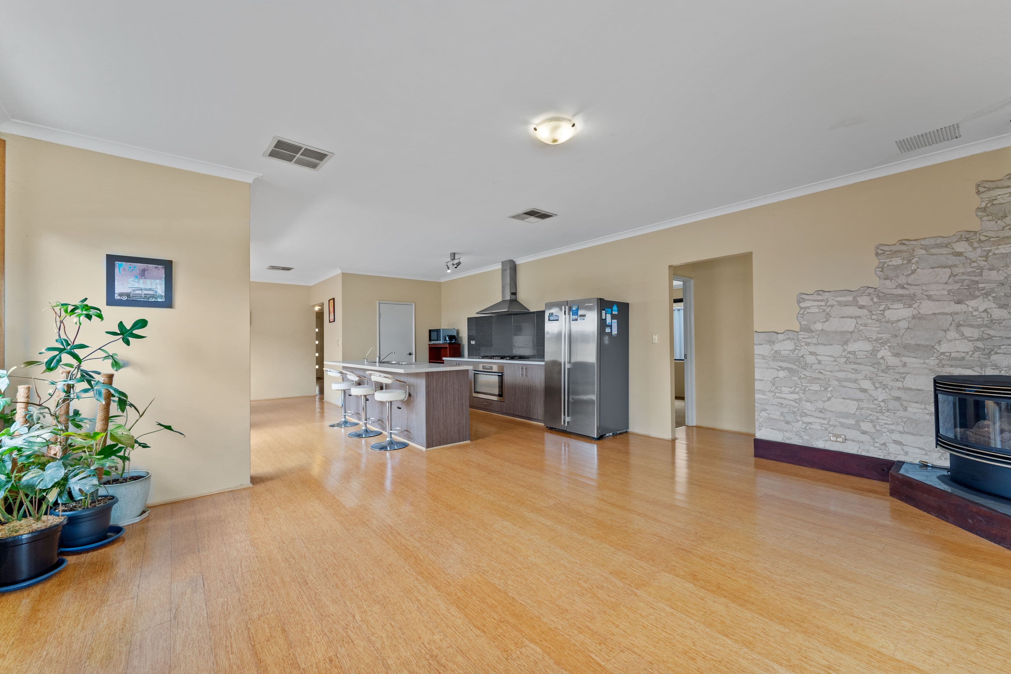 13 Strathallen Street, Baldivis WA 6171, Baldivis - Thumbnail 4