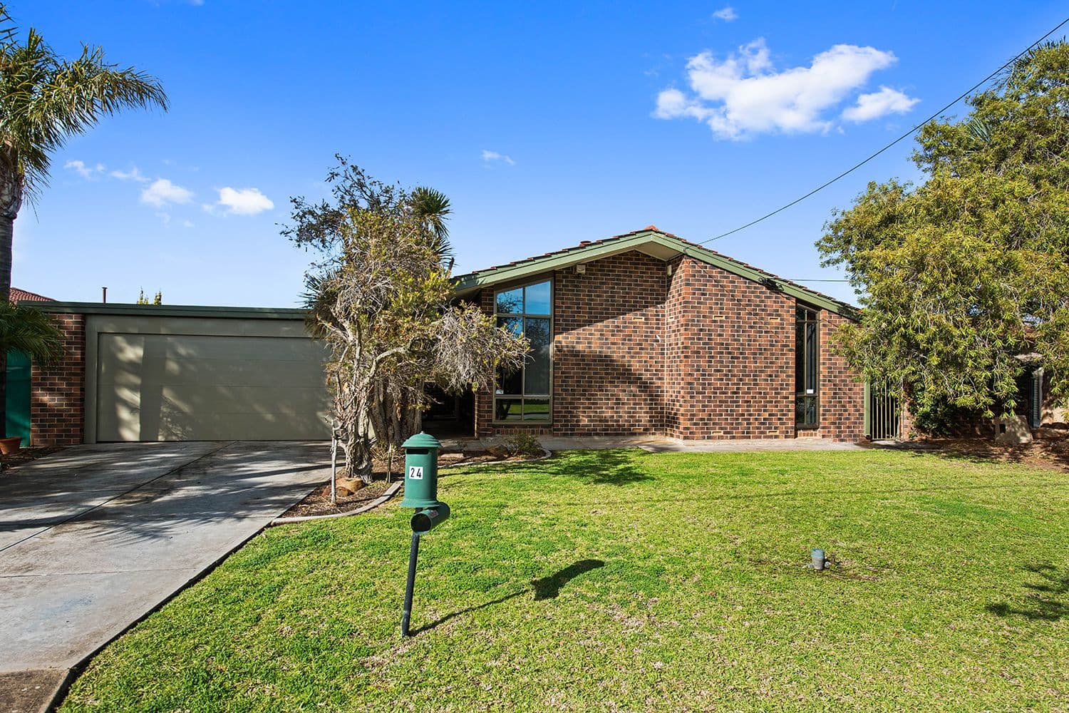 24 Meakin Terrace, Seaton SA 5023, Seaton - Image 1