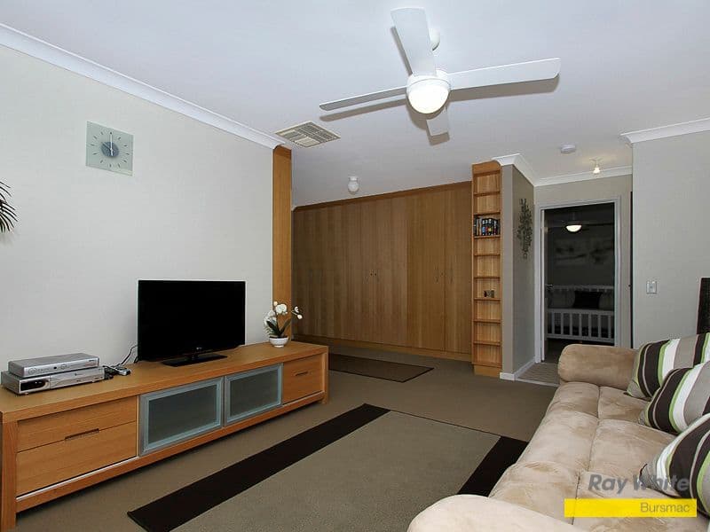 13 Cahow Grove, BALLAJURA WA 6066, Ballajura - Thumbnail 3