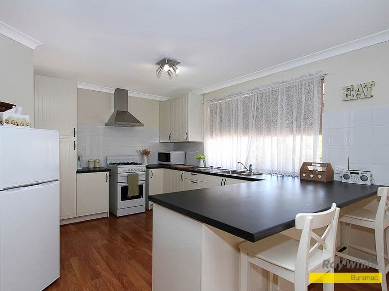 13 Cahow Grove, BALLAJURA WA 6066, Ballajura - Thumbnail 6