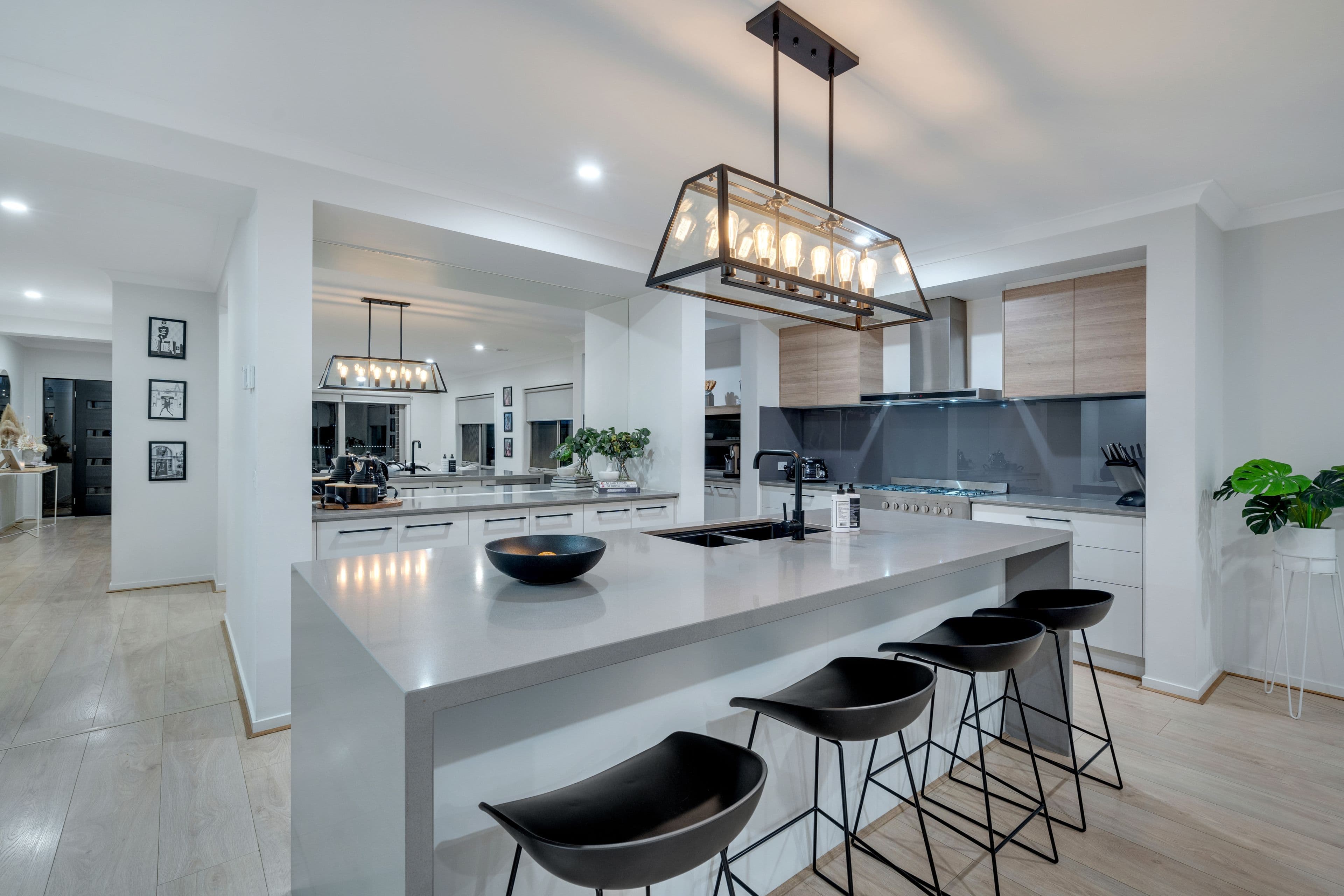 647 Grand Boulevard, Mickleham VIC 3064, Mickleham - Thumbnail 3
