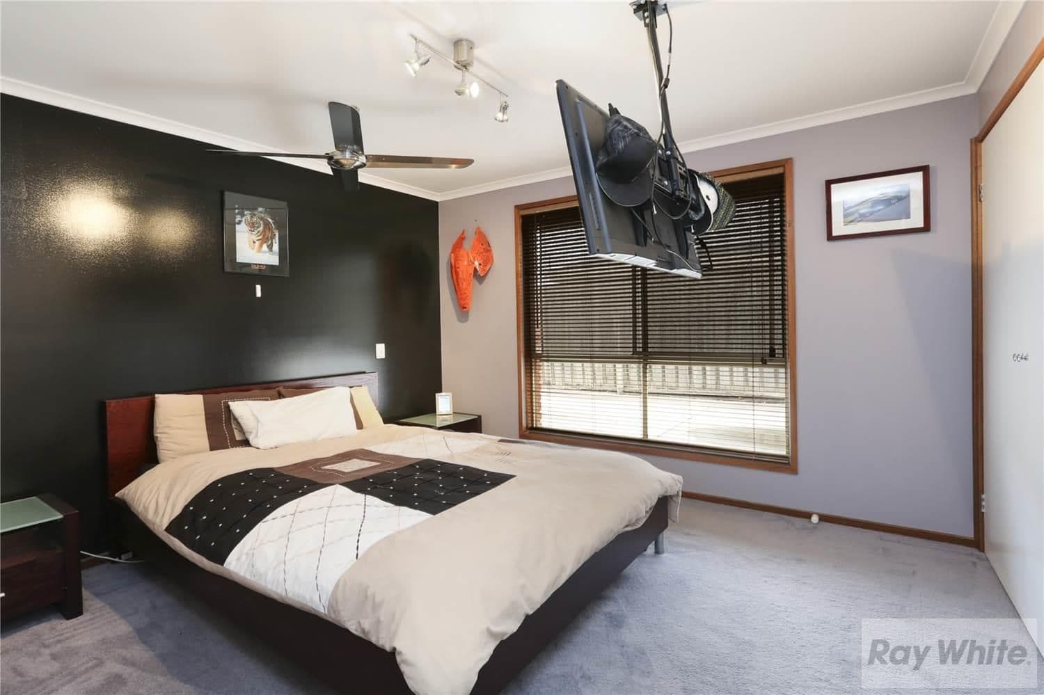 10 Moreland Avenue, Corio VIC 3214, Corio - Thumbnail 6