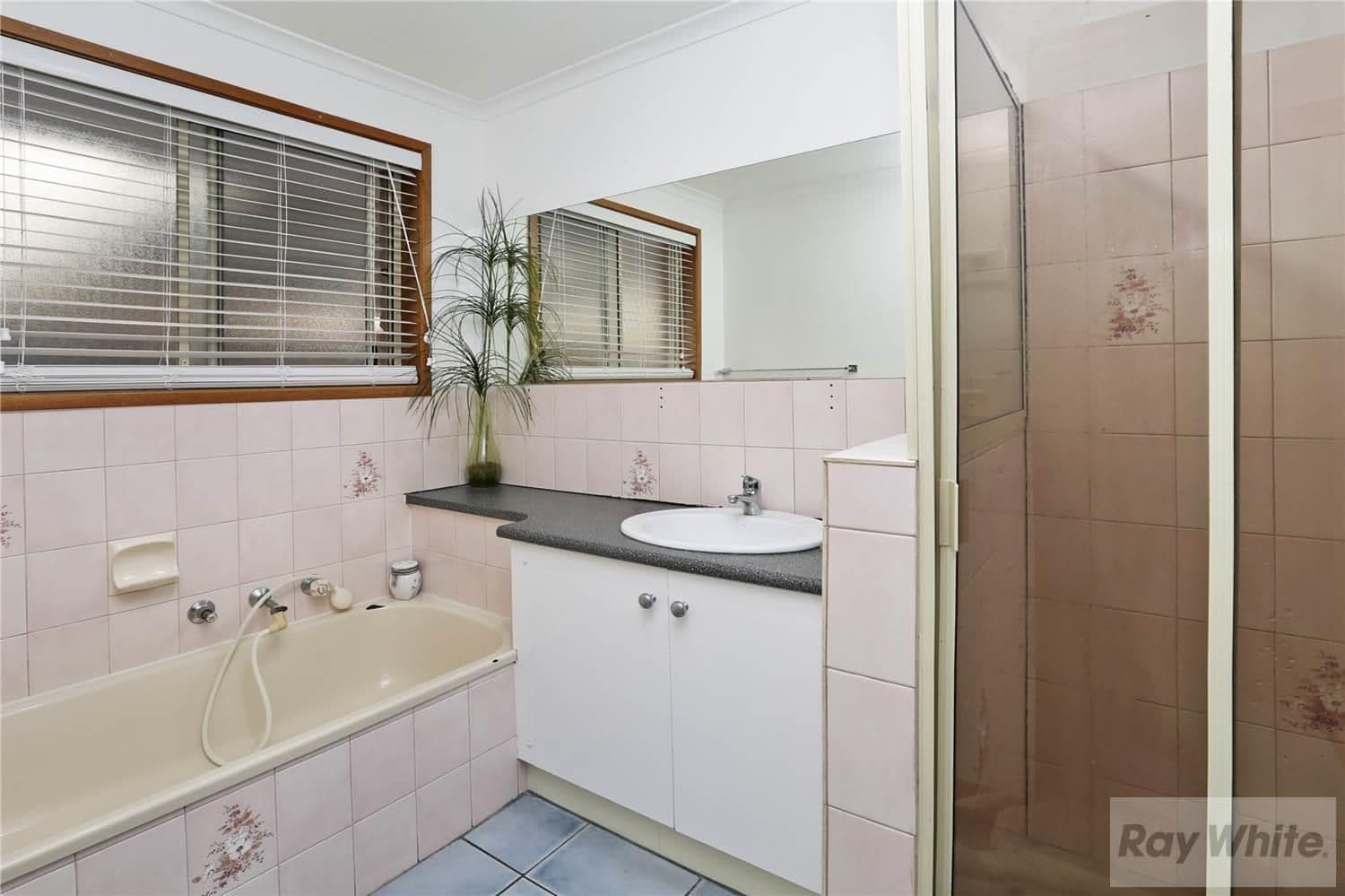 10 Moreland Avenue, Corio VIC 3214, Corio - Thumbnail 7