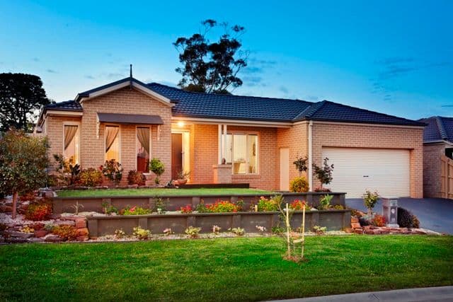 18 Daventry Court, BERWICK VIC 3806, Berwick - Image 1