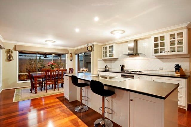 18 Daventry Court, BERWICK VIC 3806, Berwick - Thumbnail 6