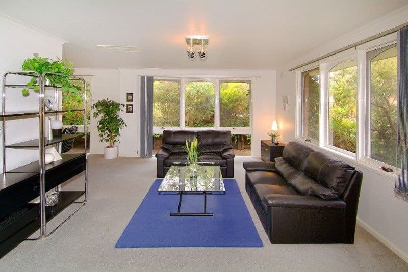 18 Narbethong Drive, GREENSBOROUGH VIC 3088, Greensborough - Thumbnail 2