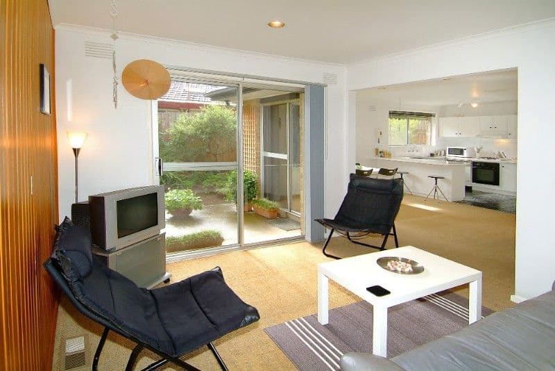 18 Narbethong Drive, GREENSBOROUGH VIC 3088, Greensborough - Thumbnail 4