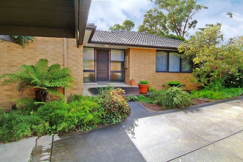 18 Narbethong Drive, GREENSBOROUGH VIC 3088, Greensborough - Thumbnail 6