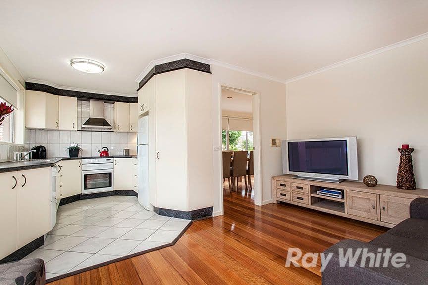 7 Mantova Drive, Wheelers Hill VIC 3150, Wheelers Hill - Thumbnail 3