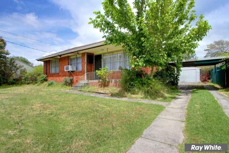 9 Moona Avenue, MORNINGTON VIC 3931, Mornington - Thumbnail 2