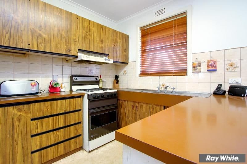 9 Moona Avenue, MORNINGTON VIC 3931, Mornington - Thumbnail 7