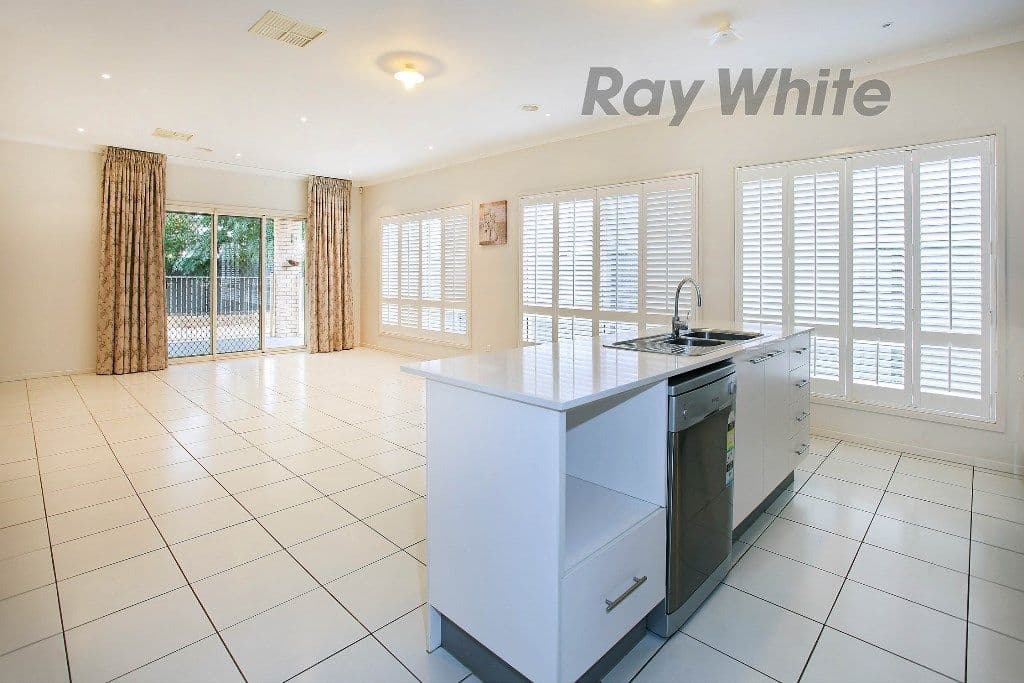 42 Nossal Drive, Point Cook VIC 3030, Point Cook - Thumbnail 4
