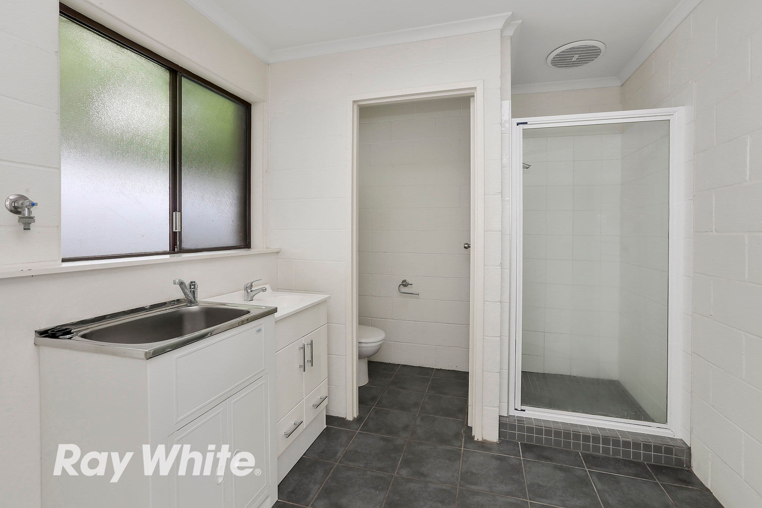 30 Albert Street, Geelong West VIC 3218, Geelong West - Thumbnail 5