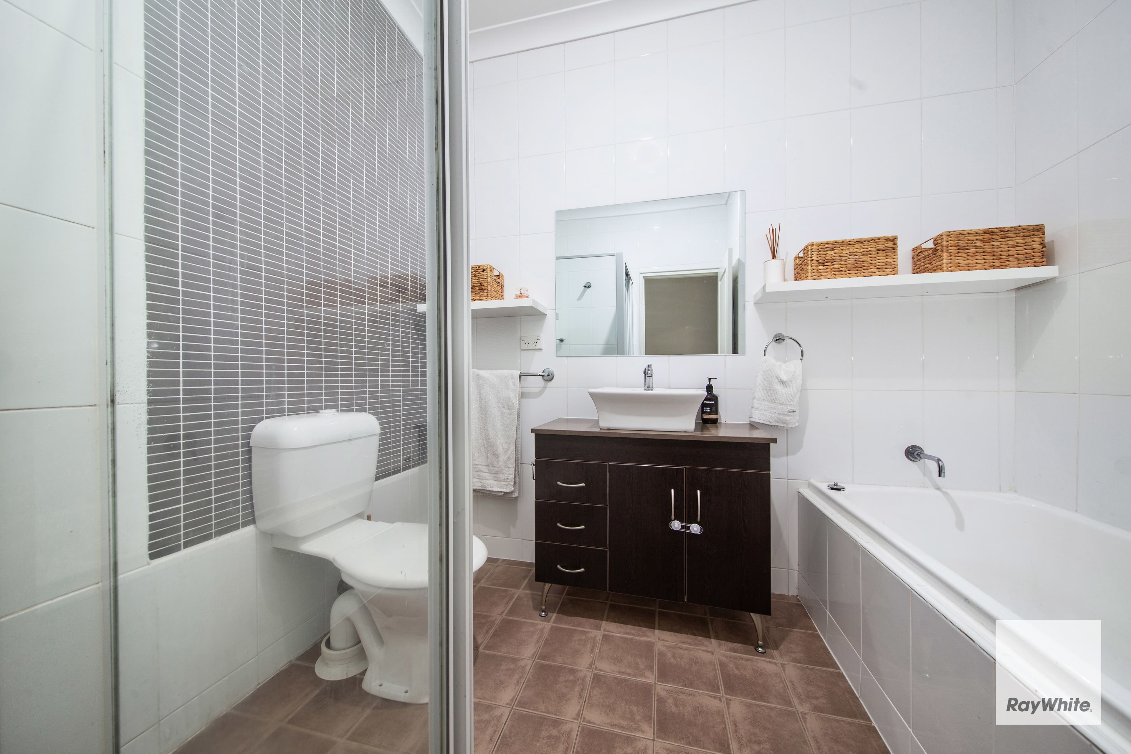 48 Hillford Circuit, Thurgoona NSW 2640, Thurgoona - Thumbnail 5
