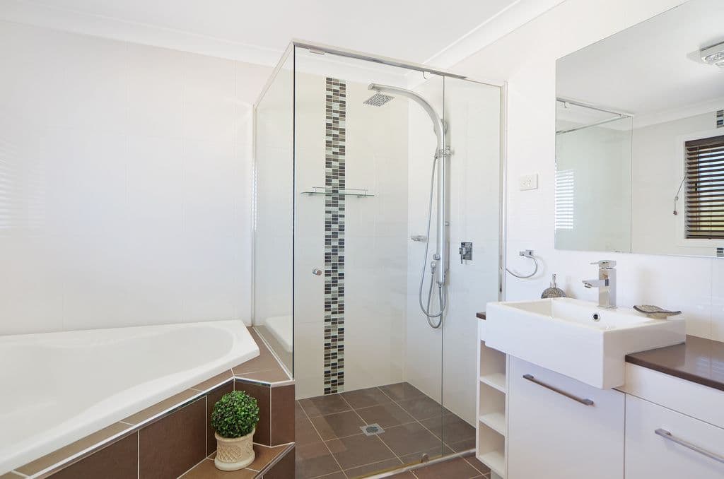 151 Lake Entrance Road, Barrack Heights - Thumbnail 7