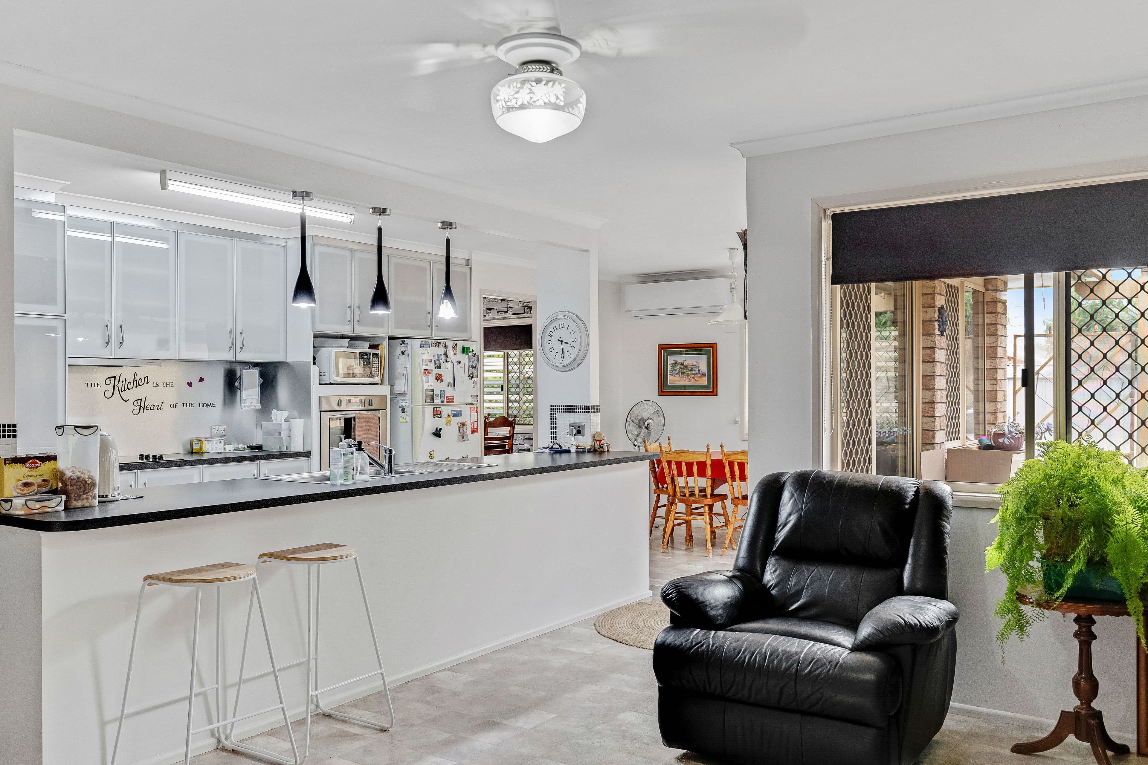 2 Shannon Court, Oakey QLD 4401, Oakey - Thumbnail 2