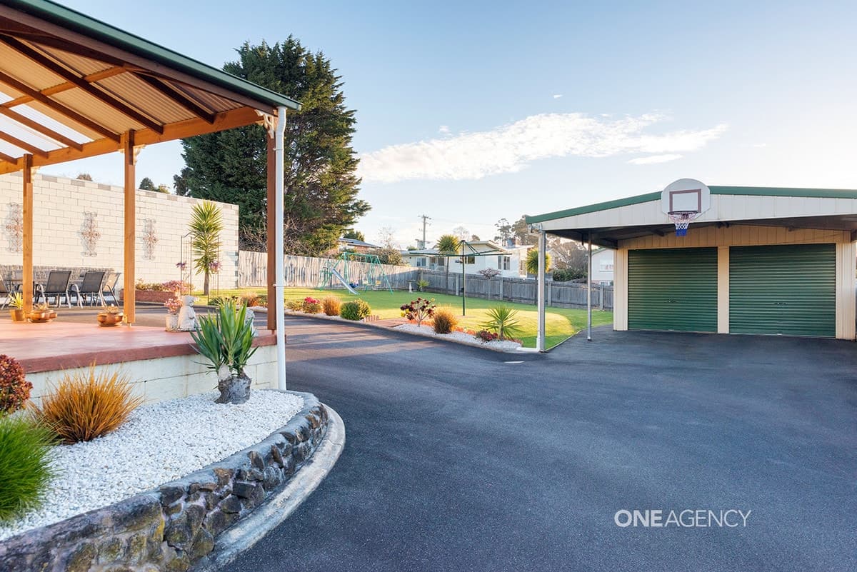 8 Monnington Street, Upper Burnie, Upper Burnie - Thumbnail 2