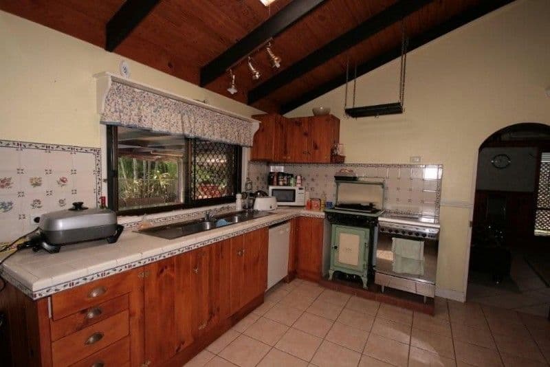 181 Clarks Road, LOGANHOLME QLD 4129, Loganholme - Thumbnail 5