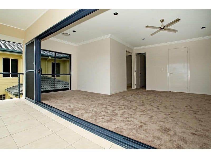 7406 Ellensbrook Drive, HOPE ISLAND QLD 4212, Hope Island - Thumbnail 8