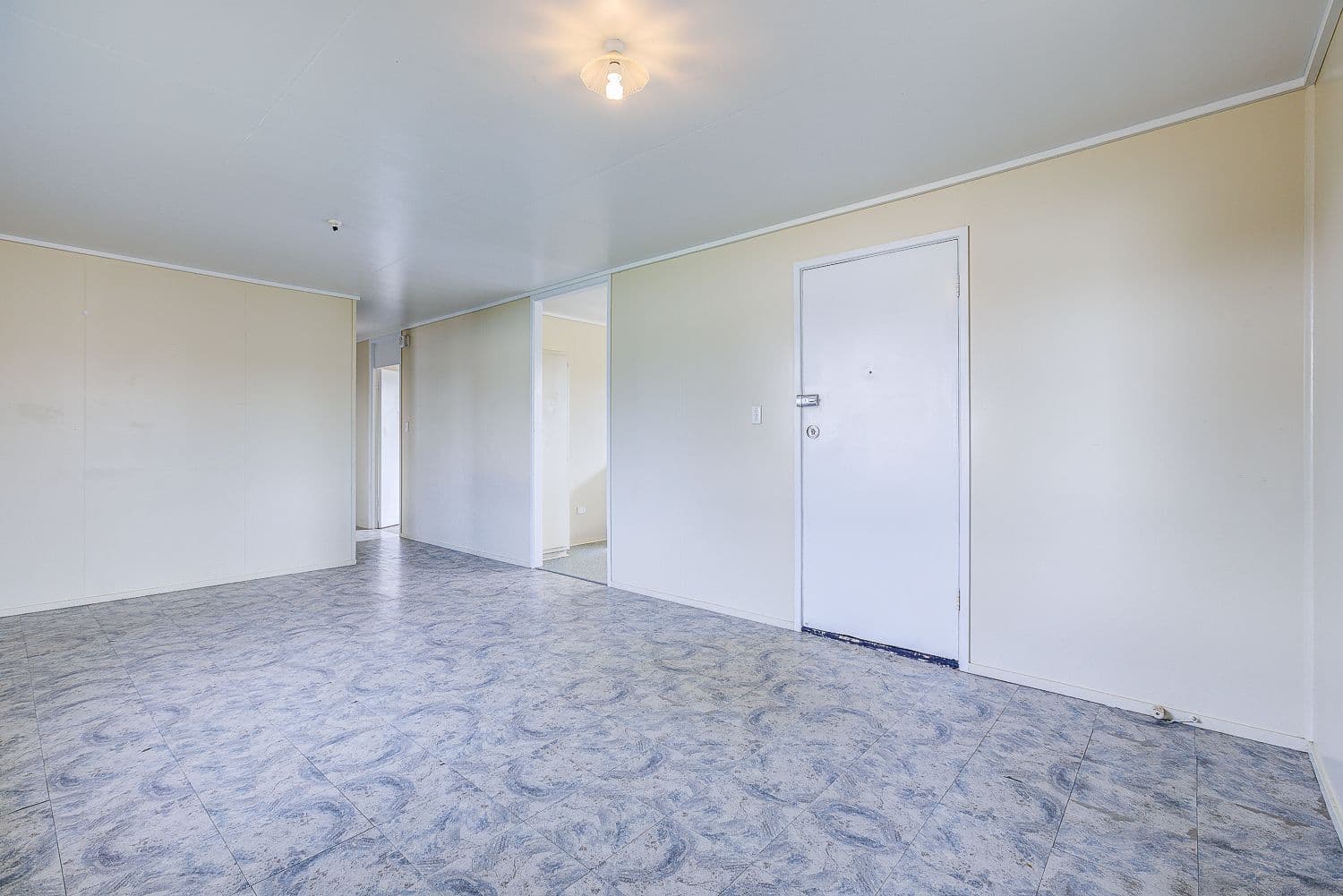 8 Brownvale Street, Logan Central QLD 4114, Logan Central - Thumbnail 4