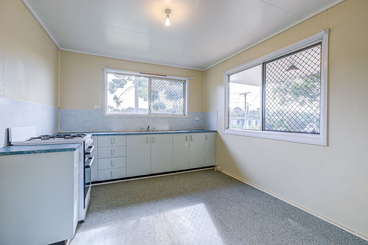 8 Brownvale Street, Logan Central QLD 4114, Logan Central - Thumbnail 5