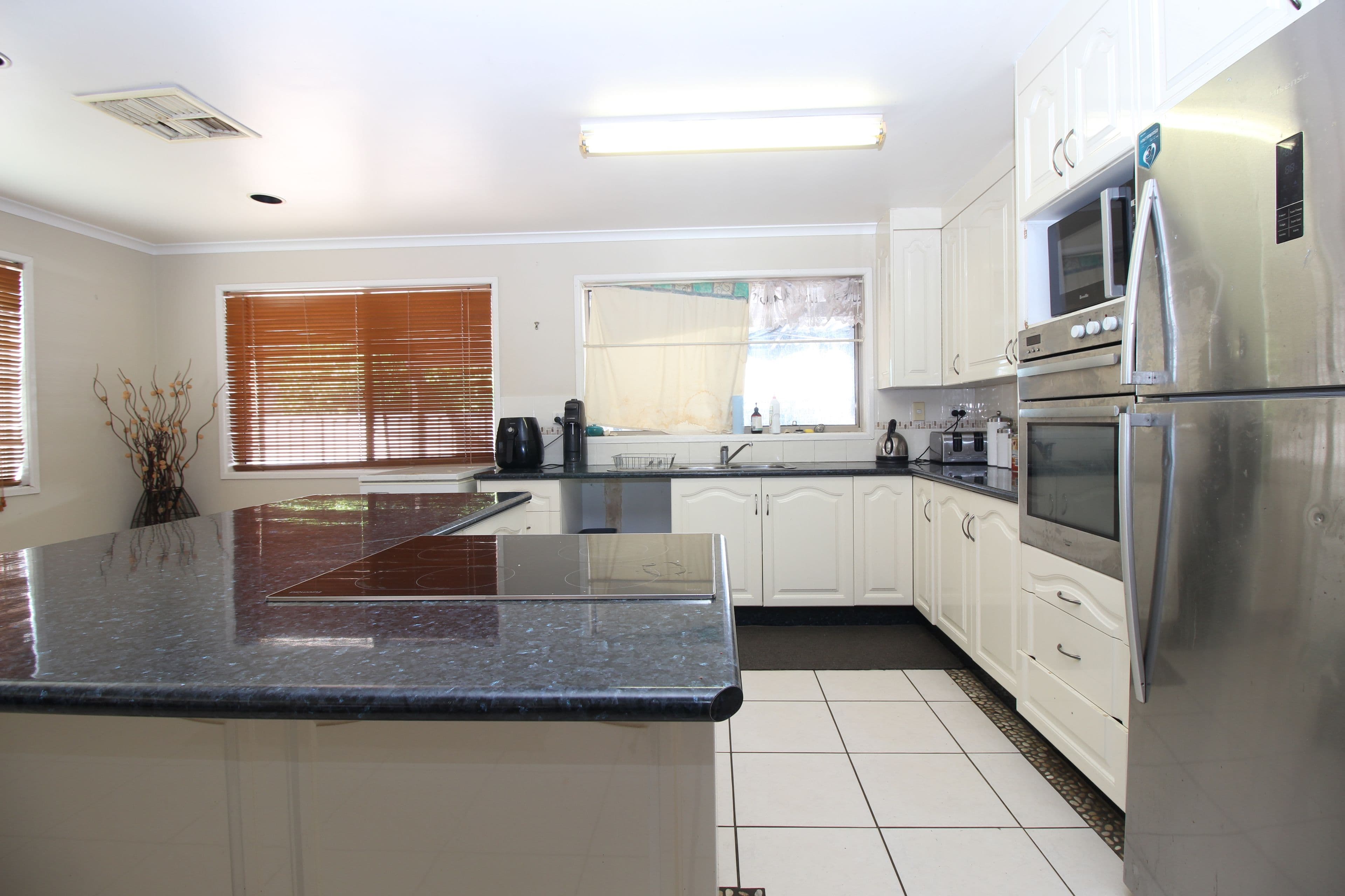 14 Pill Street, Emerald QLD 4720, Emerald - Thumbnail 6