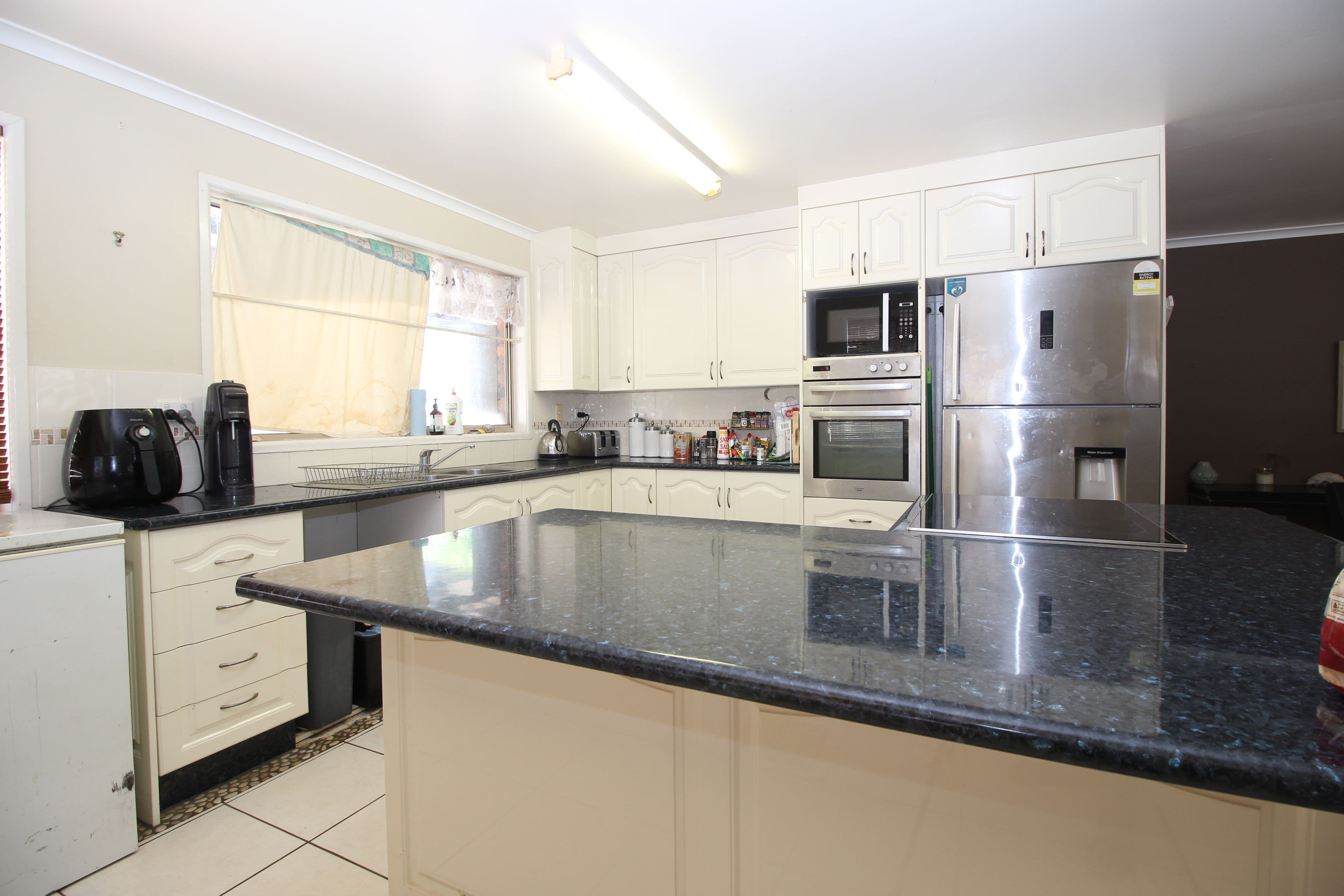 14 Pill Street, Emerald QLD 4720, Emerald - Thumbnail 7