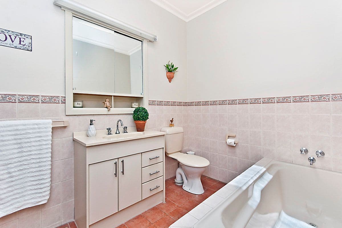 490 Raglan Parade, Warrnambool VIC 3280, Warrnambool - Thumbnail 7