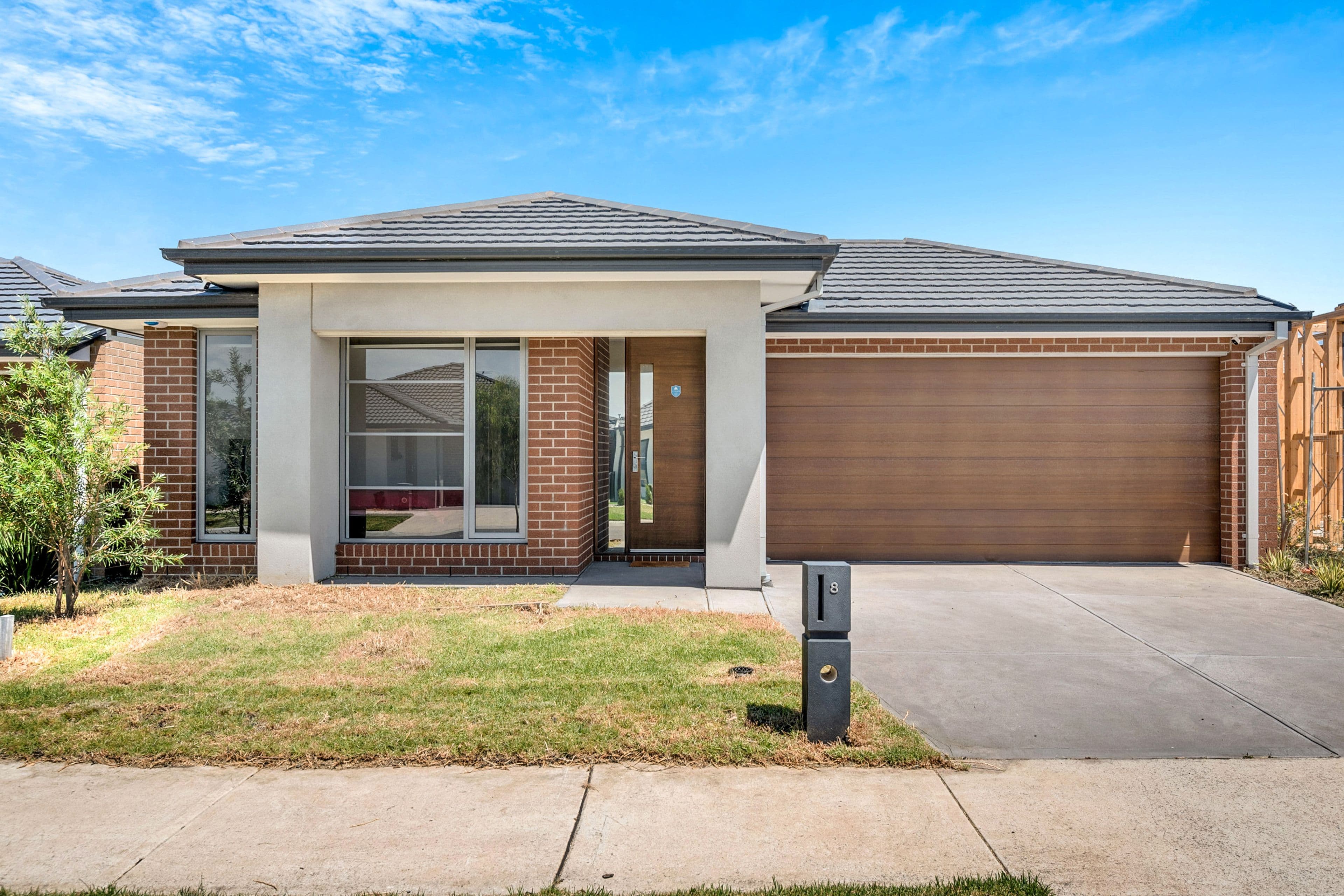 8 Hollyhock Road, Craigieburn VIC 3064, Craigieburn - Image 1