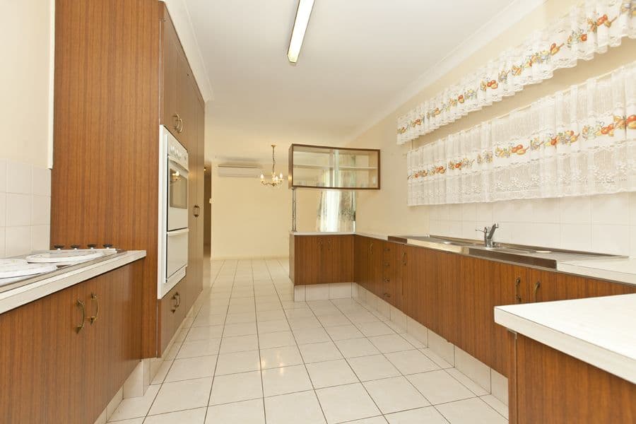 9 Jon Street, CAPALABA QLD 4157, Capalaba - Thumbnail 3