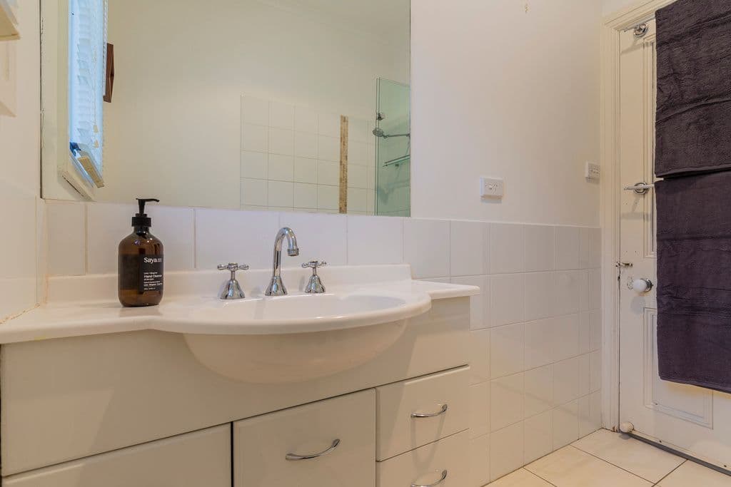 25 Sydenham Avenue, Manifold Heights VIC 3218, Manifold Heights - Thumbnail 7