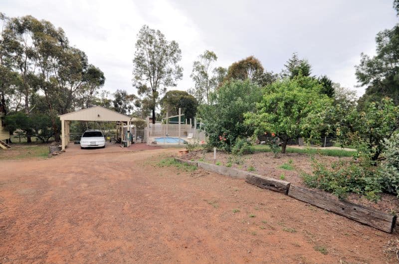 6 Pilloud Street, BANNOCKBURN VIC 3331, Bannockburn - Thumbnail 3