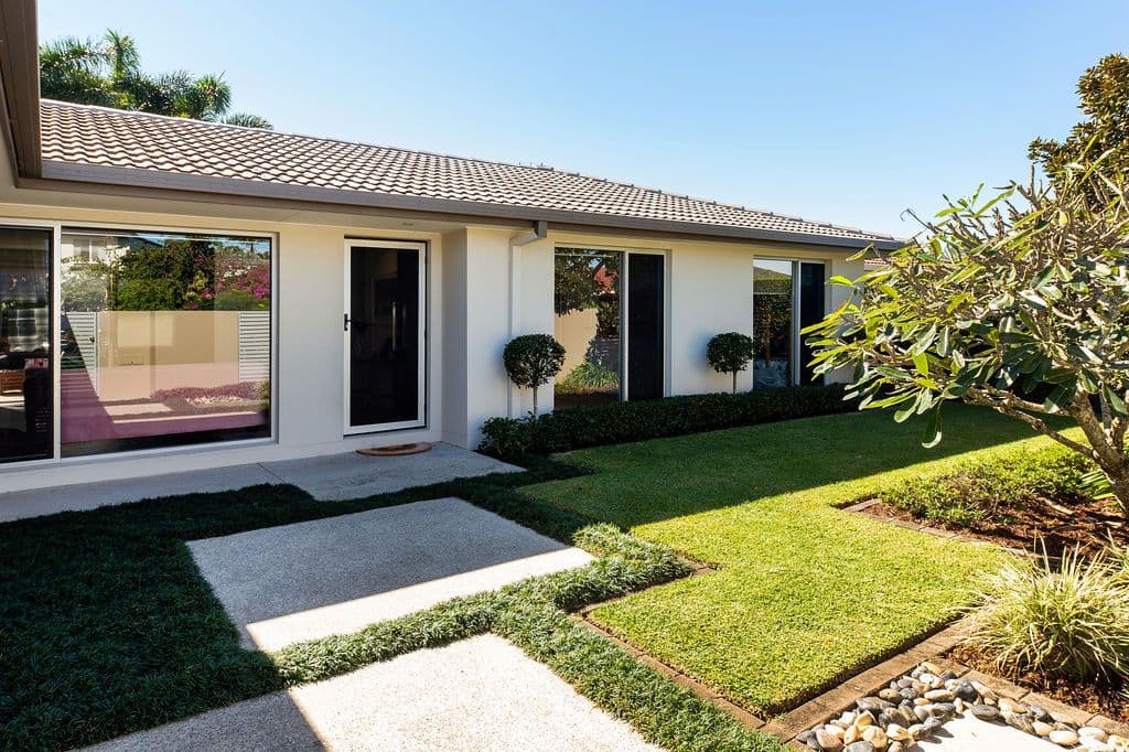 2 Tinba Court, Runaway Bay QLD 4216, Runaway Bay - Thumbnail 4