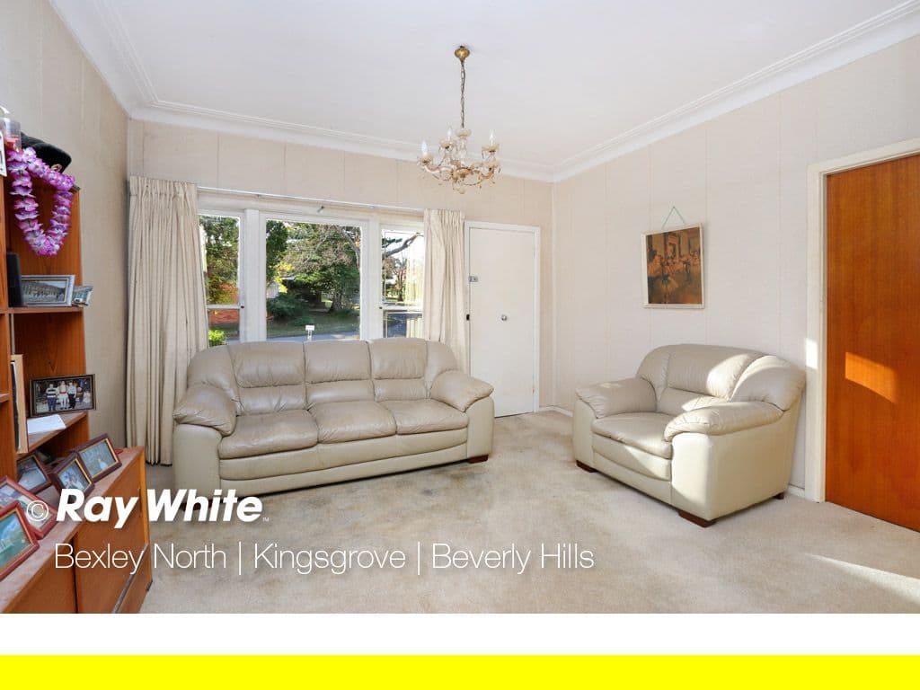 3 Rainbow Crescent, Kingsgrove - Thumbnail 2