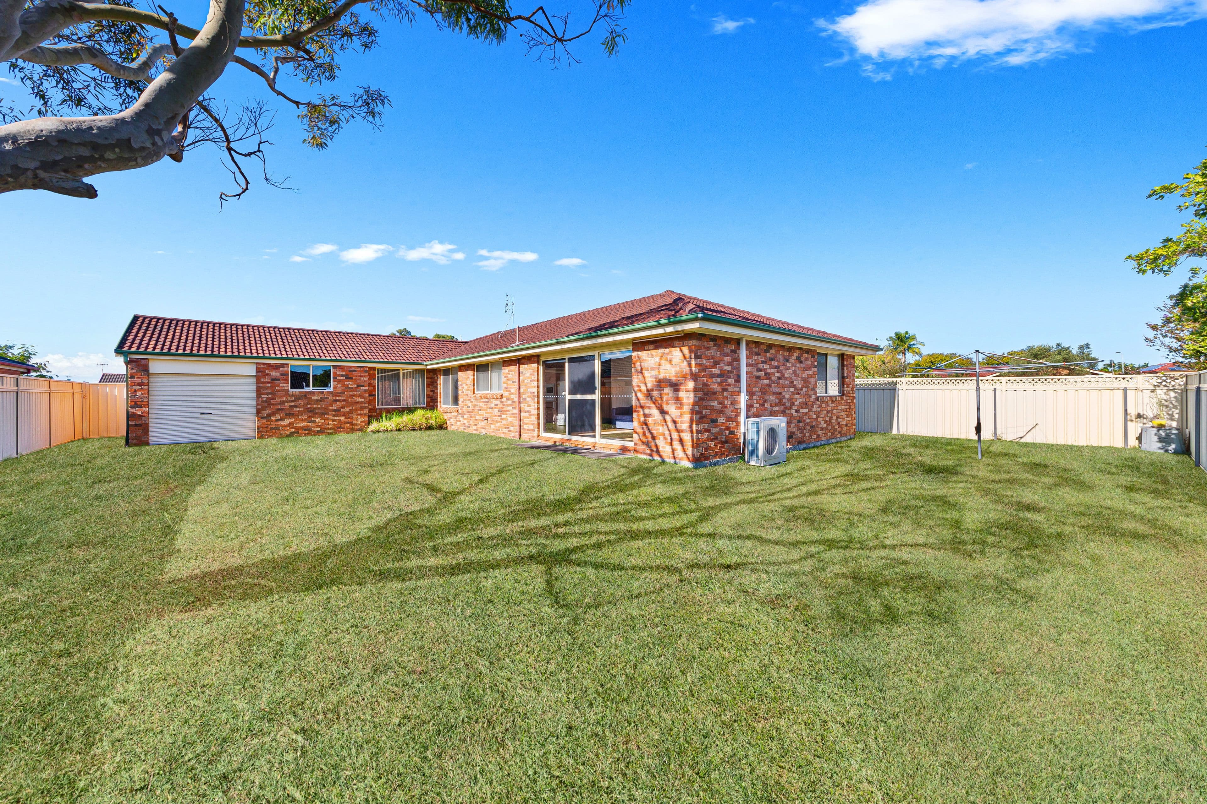 2 Lyle Street, Lake Haven NSW 2263, Lake Haven - Thumbnail 5