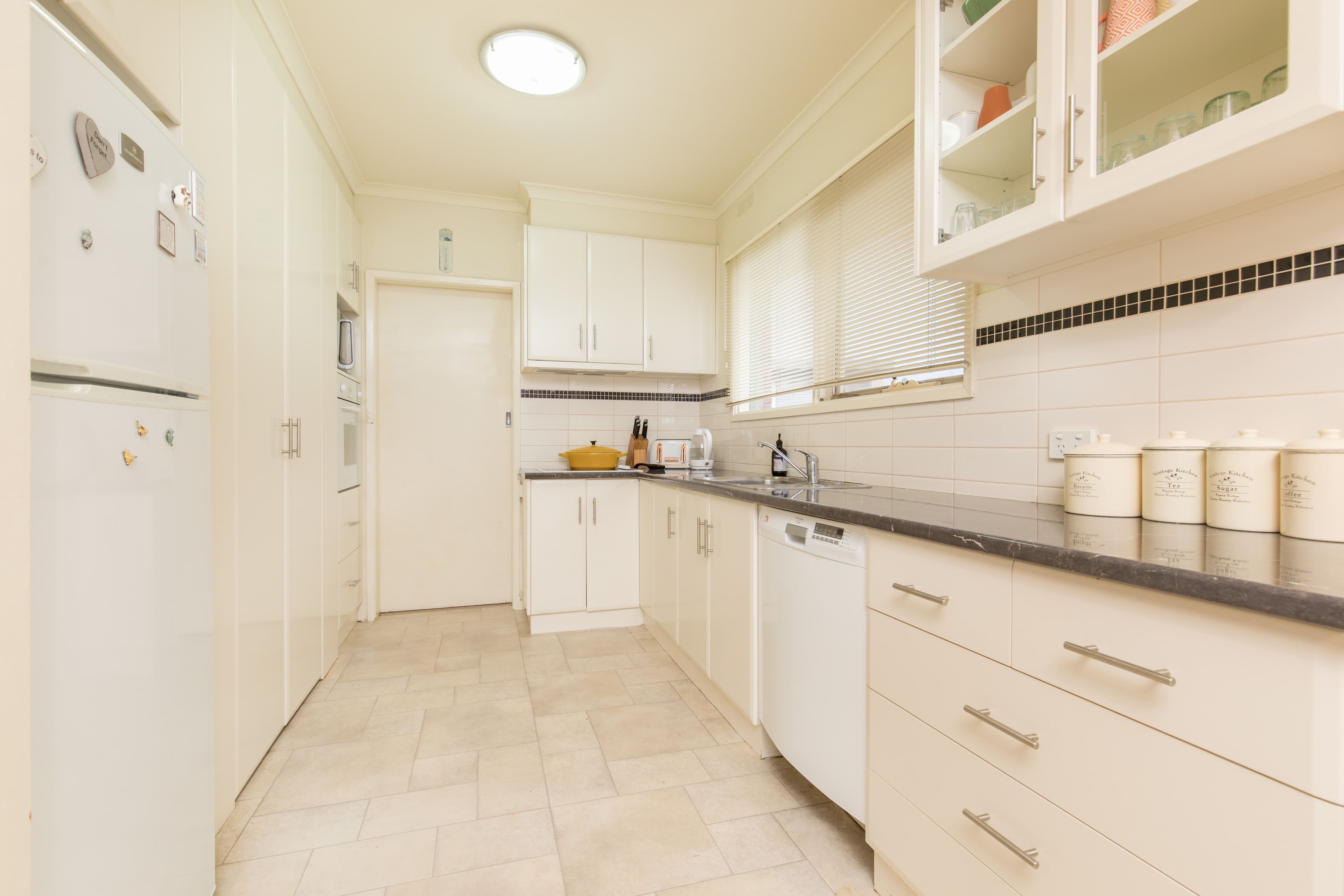 581 Karadoc Avenue, Irymple VIC 3498, Irymple - Thumbnail 3