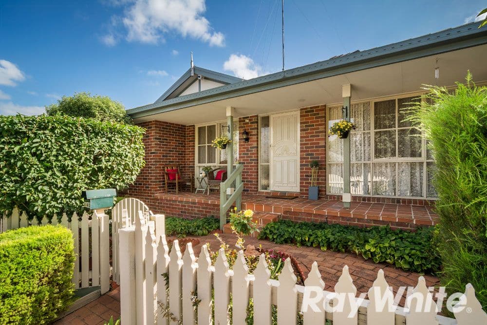 40 Carwarp Street, Macleod VIC 3085, Macleod - Thumbnail 2