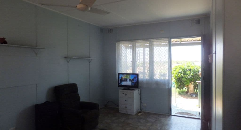 12 McNish Street, Carnarvon WA 6701, South Carnarvon - Thumbnail 3
