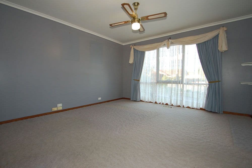 39 Elonera Avenue, GREENSBOROUGH VIC 3088, Greensborough - Thumbnail 6