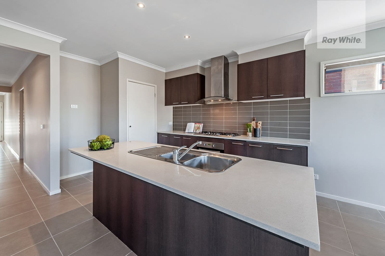 91 Charteris Drive, Craigieburn VIC 3064, Craigieburn - Thumbnail 2