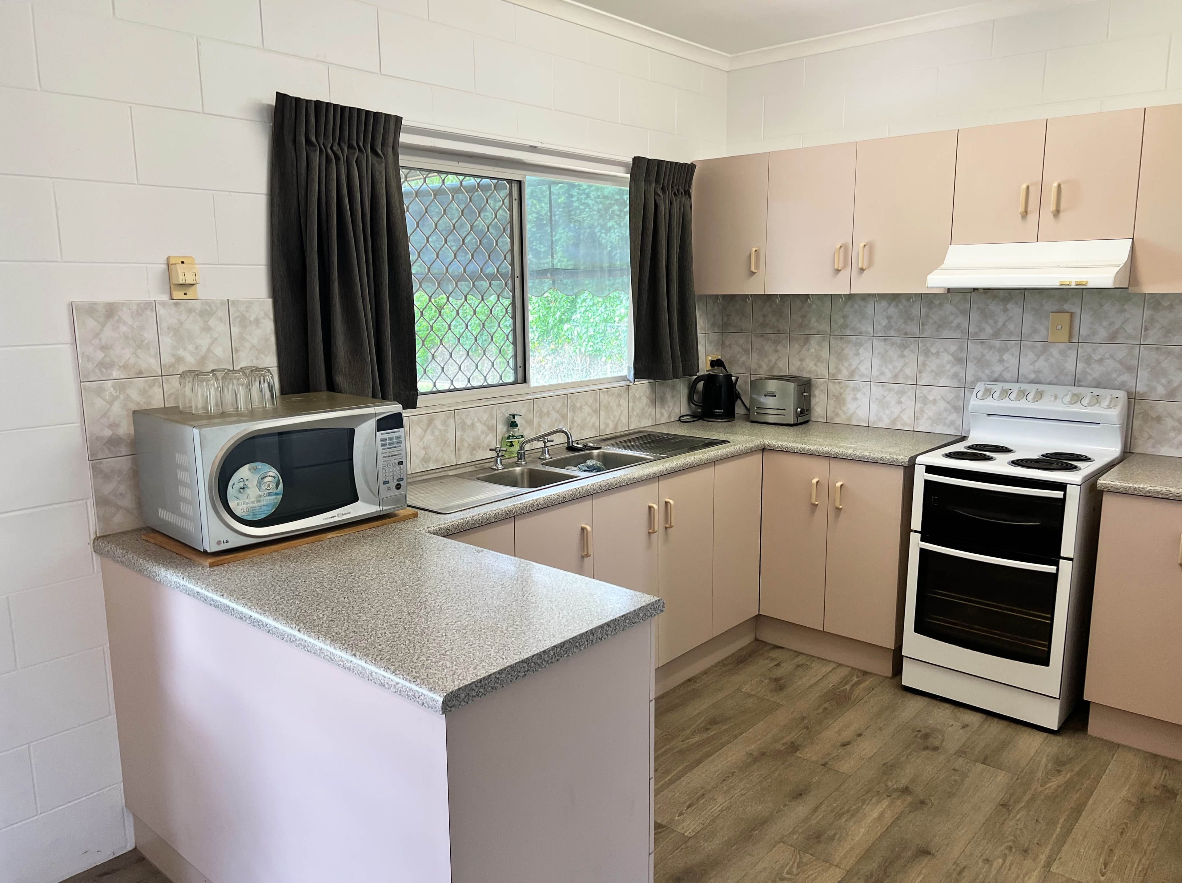 81 Anthony Drive, Atherton QLD 4883, Atherton - Thumbnail 2