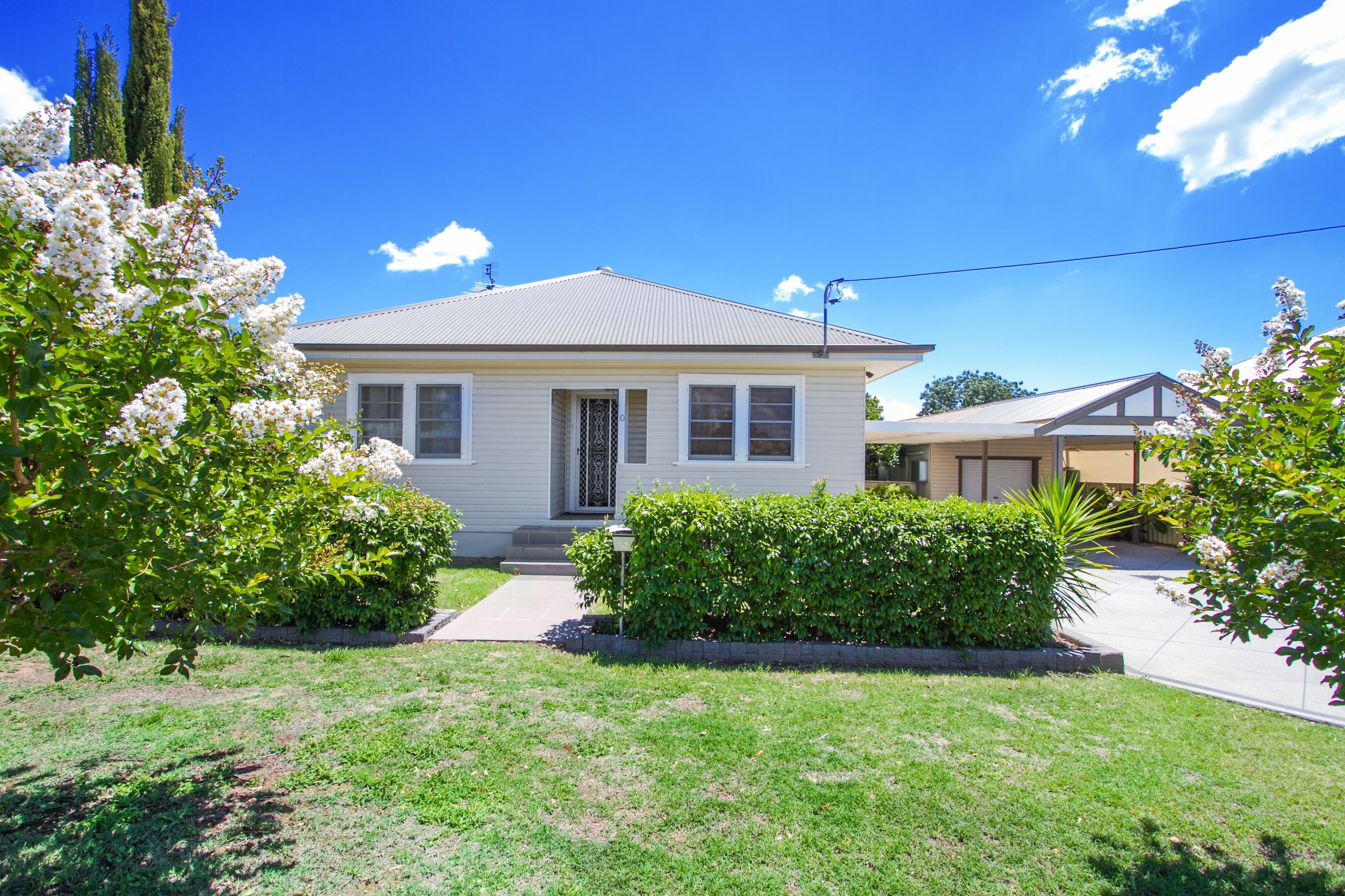 10 Cobley Avenue, Tamworth NSW 2340, Tamworth - Thumbnail 2
